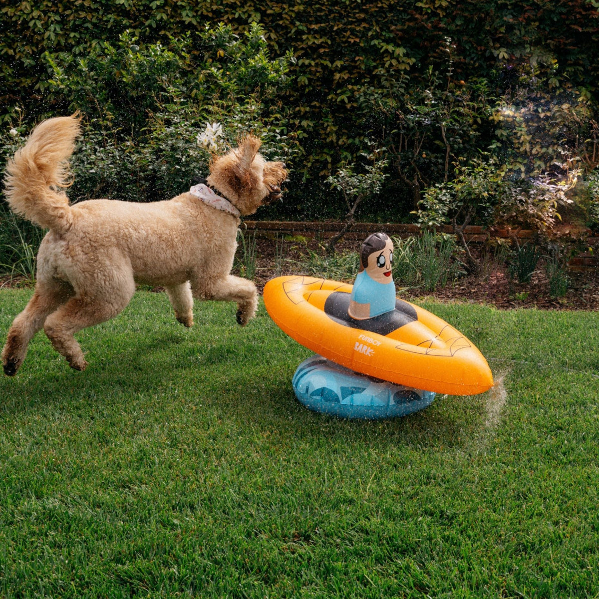 FUNBOY Kenny Kayaker Spinning Sprinkler - Image 5